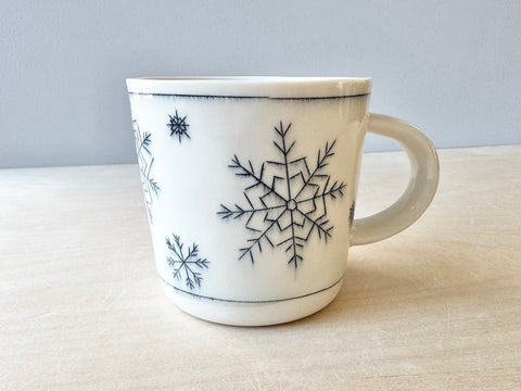 Snowflake Mug (16 oz)