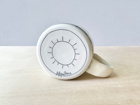 "Here comes the sun" small mug (12 oz)